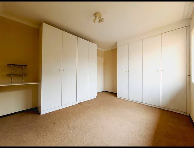 2 BEDROOM APARTMENT RENTED IN HALFWAY GARDENS